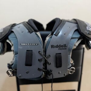 Shoulder Pad Riddell Phenom SKILL Tam M adult com Back Plate
